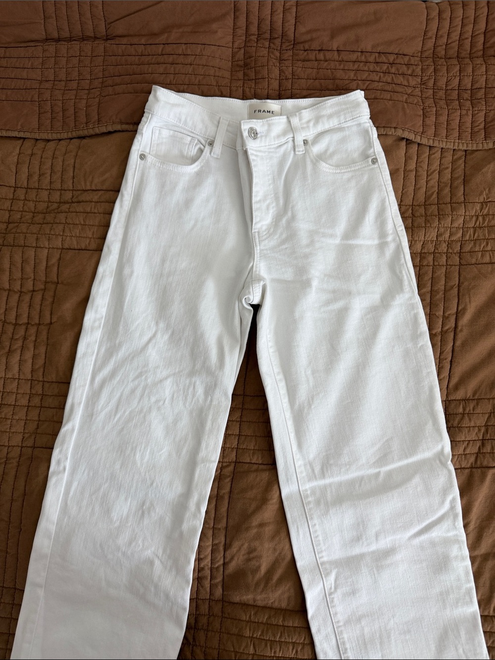 Frame Womenโs Denim White Straight-Leg Jeans - Size 26